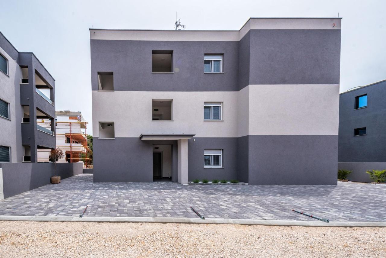 Apartments By The Sea Vir - 18881 Exterior photo